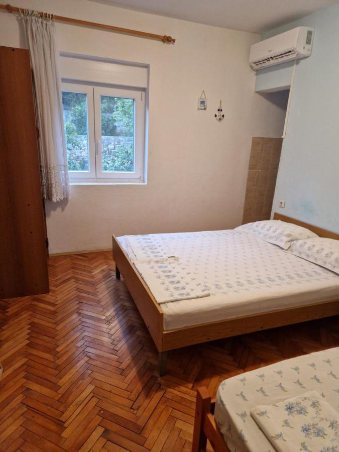 נאום Apartmani Bajgoric מראה חיצוני תמונה